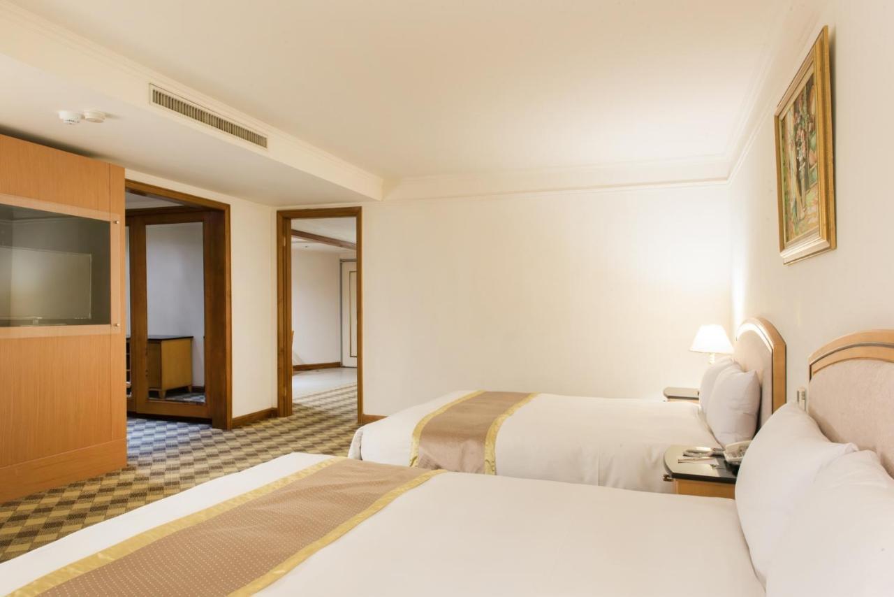 Hometel Hotel Kaohsiung Dış mekan fotoğraf