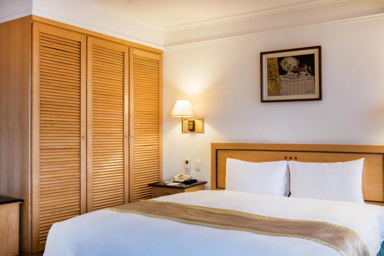 Hometel Hotel Kaohsiung Dış mekan fotoğraf