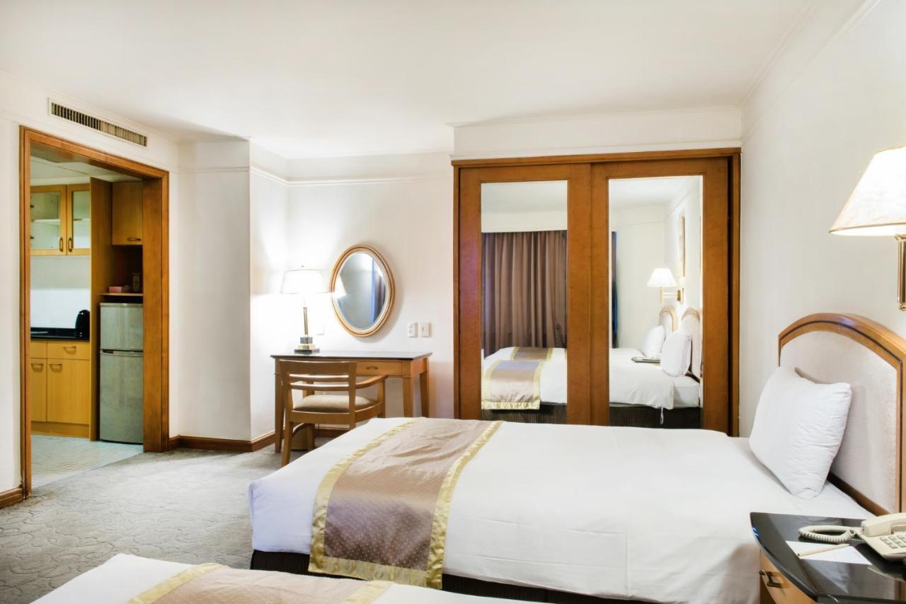 Hometel Hotel Kaohsiung Dış mekan fotoğraf