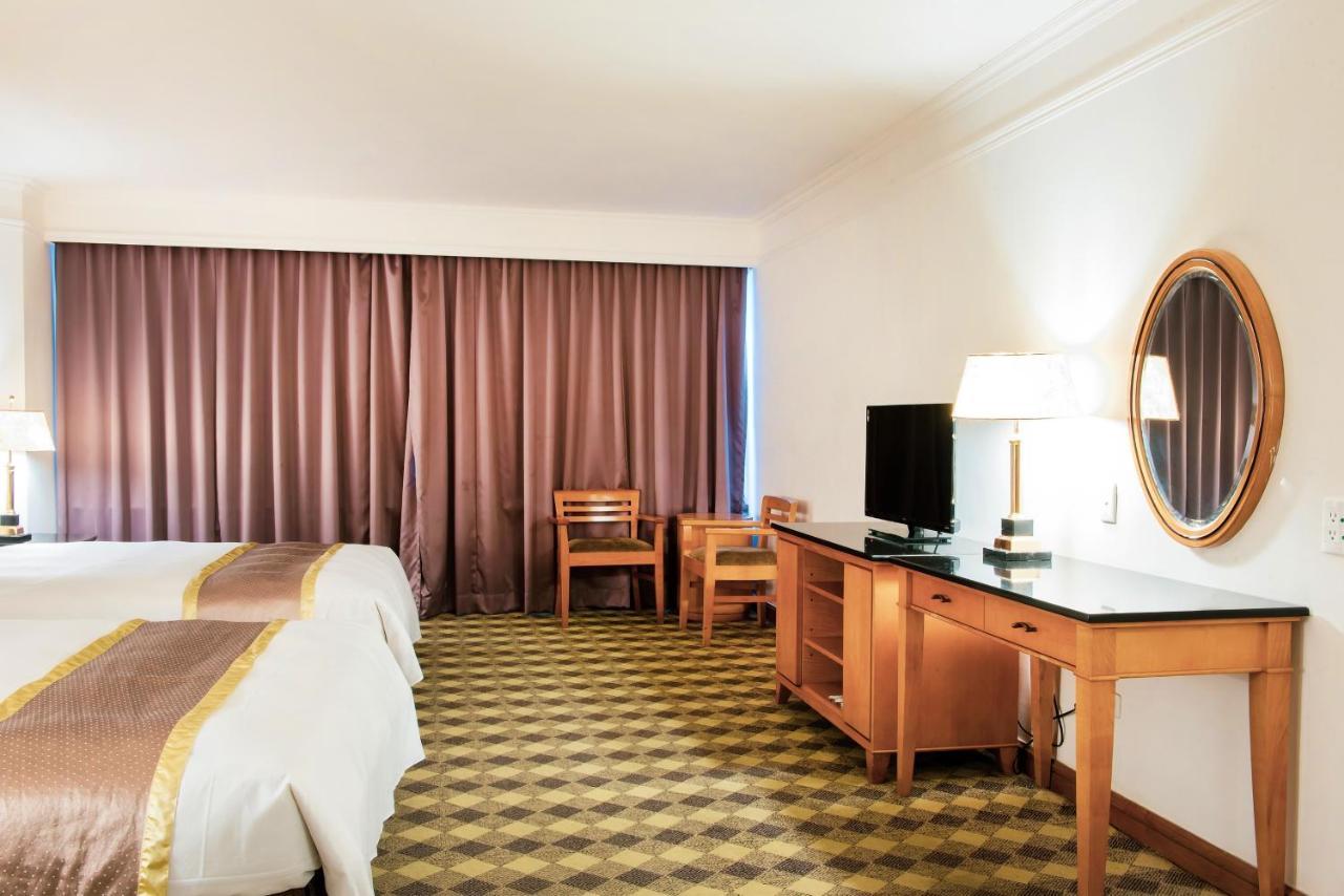 Hometel Hotel Kaohsiung Dış mekan fotoğraf