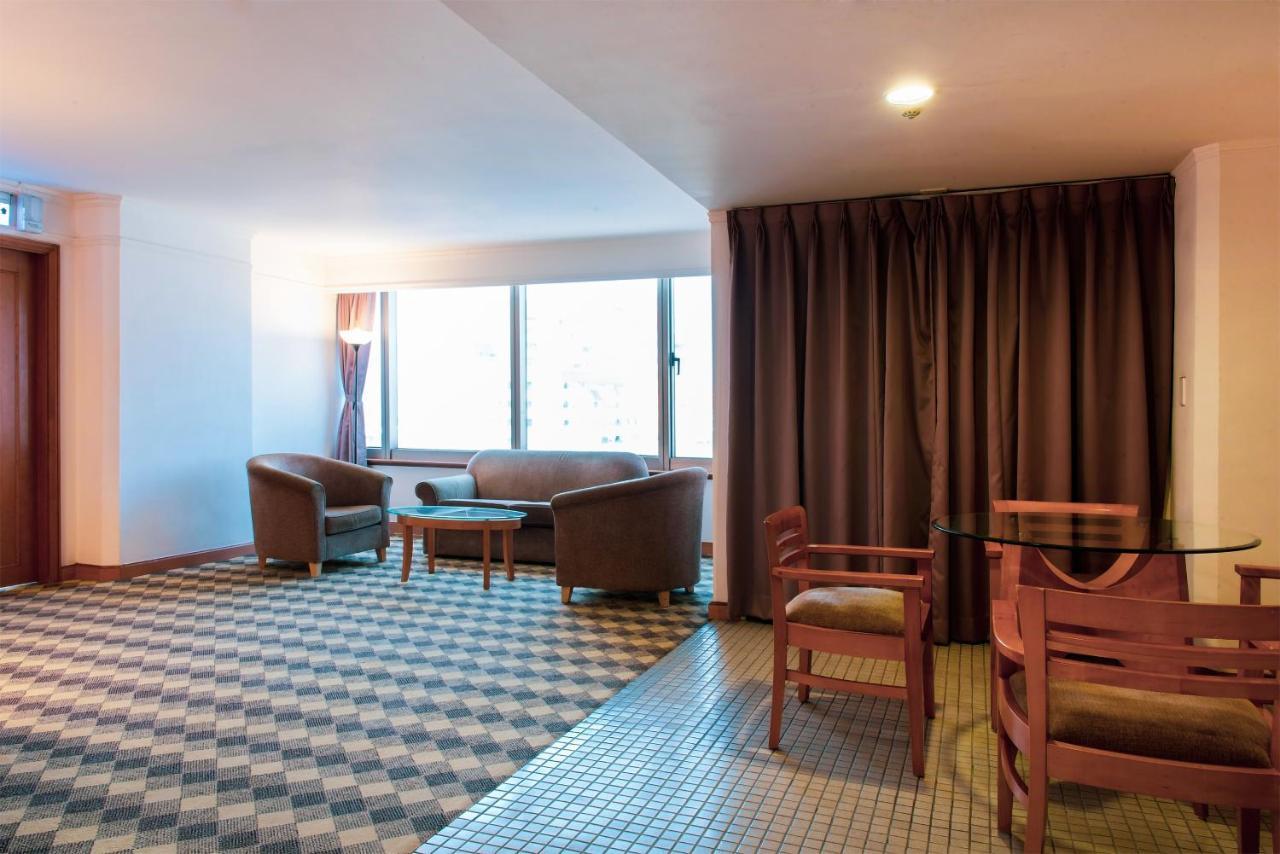 Hometel Hotel Kaohsiung Dış mekan fotoğraf